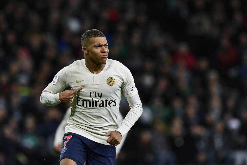 雷迪克: 詹姆斯的41岁太了不起了 我现在身体又老又垮&起床都费劲